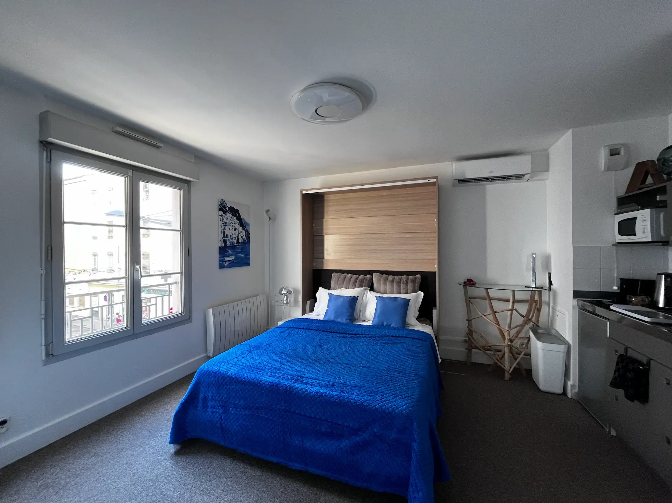 Autre vue de la chambre de l'appartement Le Cosy Lyon Part Dieu